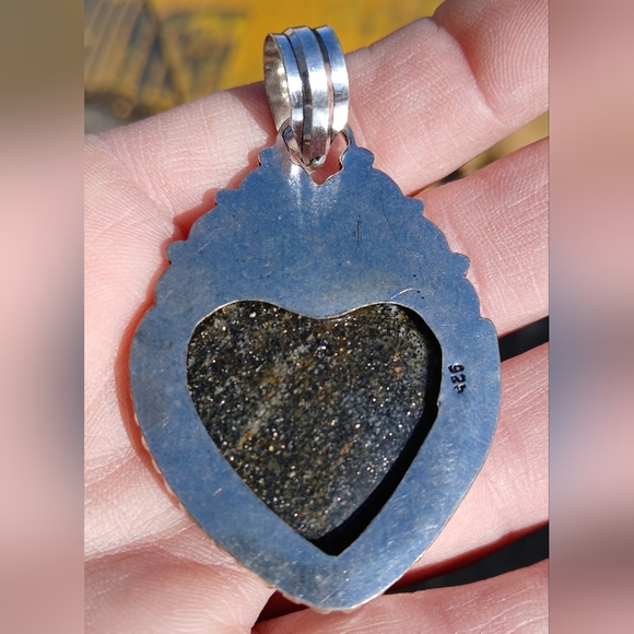 New Heart Shaped Black Sunstone 925 Silver Pendant. - Picture 6 of 16